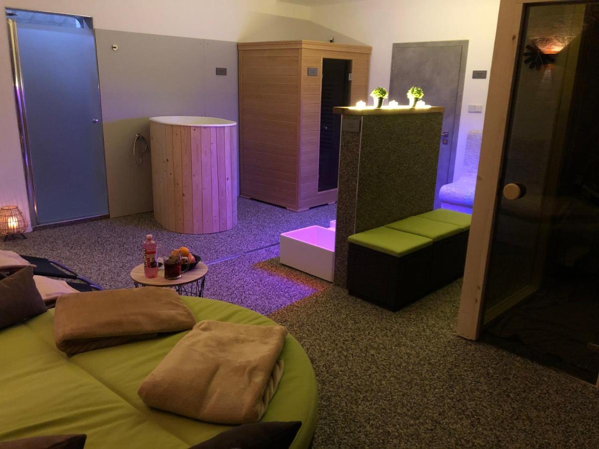 Apartment Wellness Vlckova エクステリア 写真