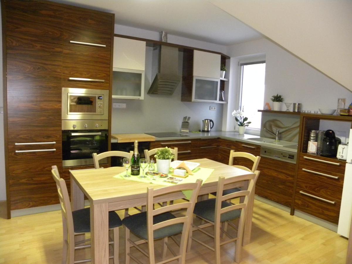 Apartment Wellness Vlckova エクステリア 写真